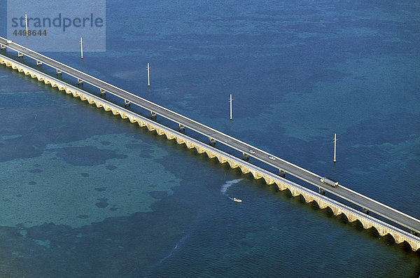 Luftaufnahme  sieben Meilen Brücke  Florida Keys  Florida  USA  USA  Amerika  Meer  Brücke