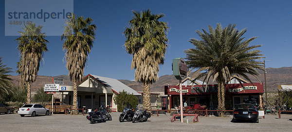 Crowbar Cafe  Saloon  Shoshone  Kalifornien  USA  Amerika  Palmen  Motorräder
