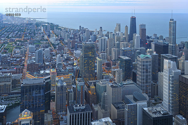 Chicago  von oben  von Willis Tower  Chicago  Illinois  USA  USA  Amerika  Gebäude  Lake Michigan