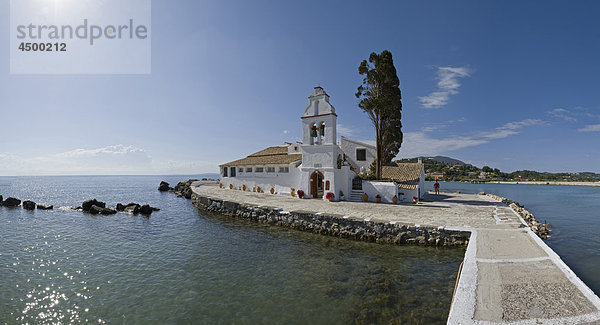 Moni Vlacherena  Kanoni  Kerkyra  Corfu  Europa  Griechenland  Kirche  Monesetry  Wasser  Sommer