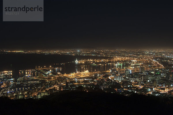 Kapstadt bei Nacht  Südafrika