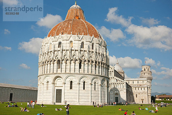 Piazza dei miracoli  Pisa  Italien