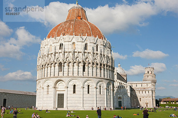 Piazza dei miracoli  Pisa  Italien