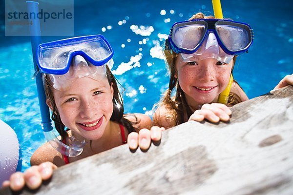 Portrait Schwester Schwimmbad