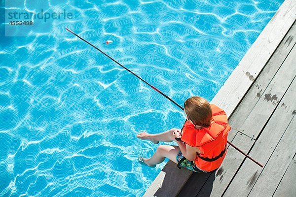 angeln Schwimmbad Mädchen