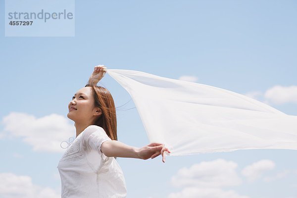 Japanische Frau Gefühl Wind