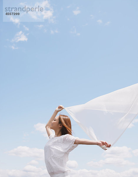 Japanische Frau Gefühl Wind