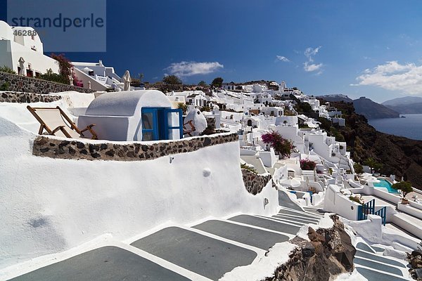 Griechenland  Kykladen  Thira  Santorini  Oia  Treppenansicht und die typische kykladische Architektur