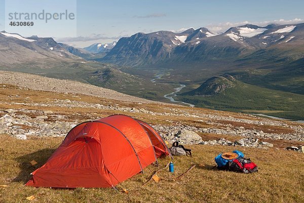 Schweden  Lappland  Sarek Nationalpark  Blick auf den Campingplatz im Vadvetjåkka Nationalpark