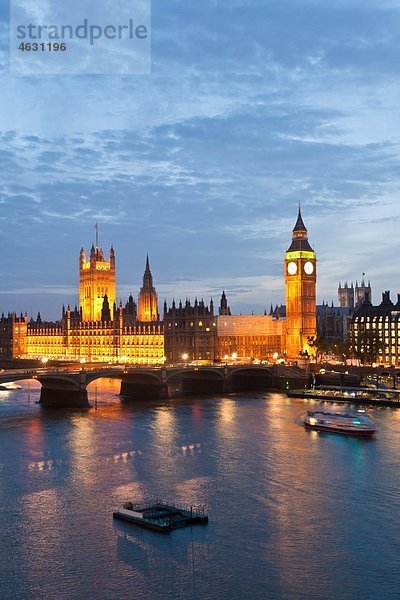 Großbritannien  England  London  Blick auf Big Ben und Westminster Brücke mit Themse Fluss