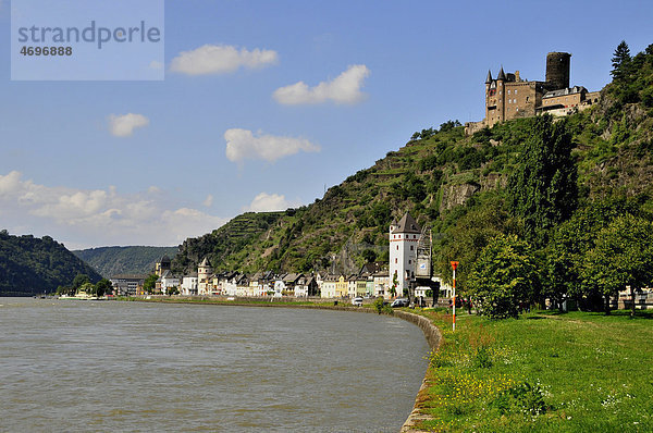 Panorama von St. Goarshausen am Rhein mit der Burg Katz  UNESCO-Welterbe Oberes Mittelrheintal  Rheinland-Pfalz  Deutschland  Europa