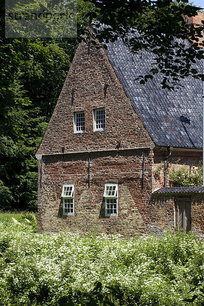 Teil des Husumer Schlosses  Nordfriesland  Schleswig-Holstein  Deutschland  Europa