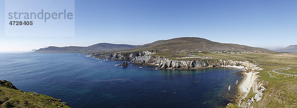 Südwestküste von Achill Island mit Ashleam  County Mayo  Connacht  Republik Irland  Europa