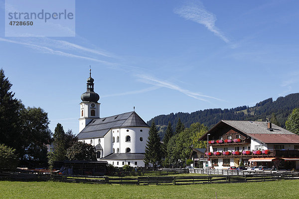 Parish church of St. Nicholas  Tannheim  Tannheimer Tal high valley  Tyrol  Austria  Europe