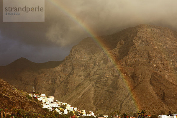 Regenbogen über La Calera  Valle Gran Rey  La Gomera  Kanaren  Spanien  Europa Insel La Gomera