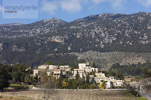 Dorf Orient  Sierra de Tramuntana  Mallorca  Balearen  Spanien  Europa