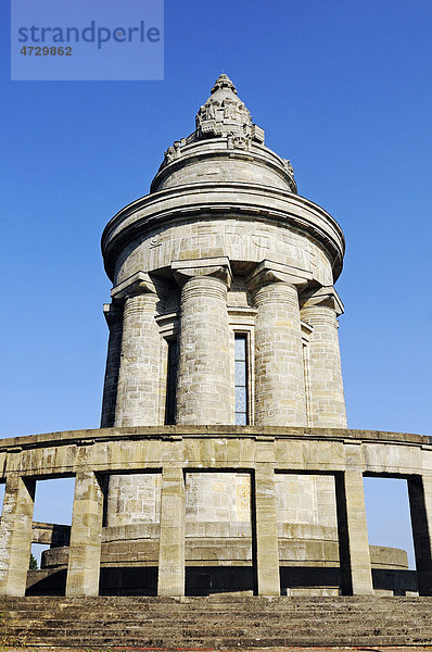 Burschenschaftsdenkmal auf der Göpelskuppe  Kriegerdenkmal für gefallene Burschenschafter  Nationaldenkmal der Deutschen Burschenschaft zur Erinnerung an die Reichseinigung  Eisenach  Thüringen  Deutschland  Europa