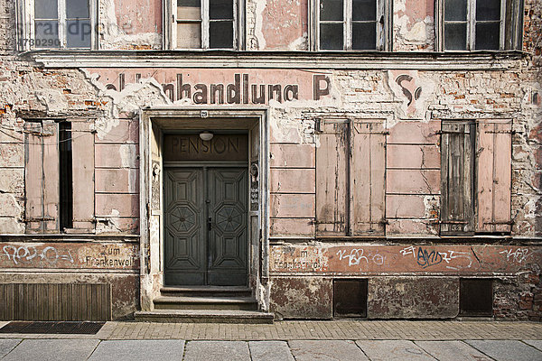 Dilapidated building front in Stralsund  Mecklenburg-Western Pomerania  Germany  Europe