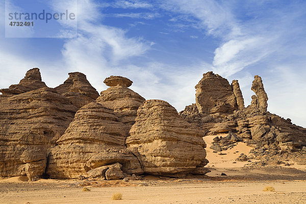 Felsformationen in der libyschen Wüste  Wadi Awis  Akakus Gebirge  libysche Wüste  Libyen  Afrika