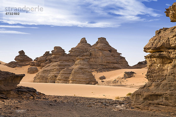 Felsformationen in der libyschen Wüste  Wadi Awis  Akakus Gebirge  libysche Wüste  Libyen  Afrika