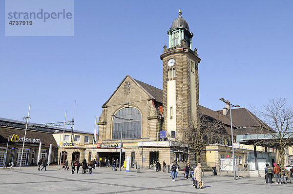 Hauptbahnhof  Hagen  Ruhrgebiet  Nordrhein-Westfalen  Deutschland  Europa