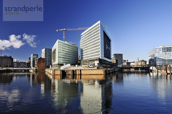 Die im Bau befindlichen neuen Spiegel-Verlagsgebäude an der Ericusspitze in der Hafencity von Hamburg  Deutschland  Europa