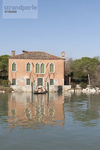 Große Villa in der Lagune von Venedig  Italien  Europa