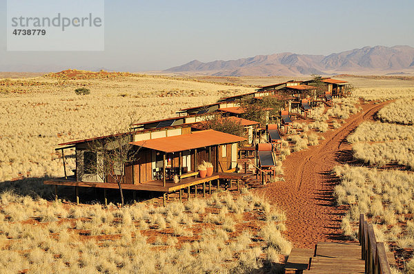 Chalets der Wolwedans Dune Lodge im Namib Rand Nature Reserve  Namib-Wüste  Namibia  Afrika
