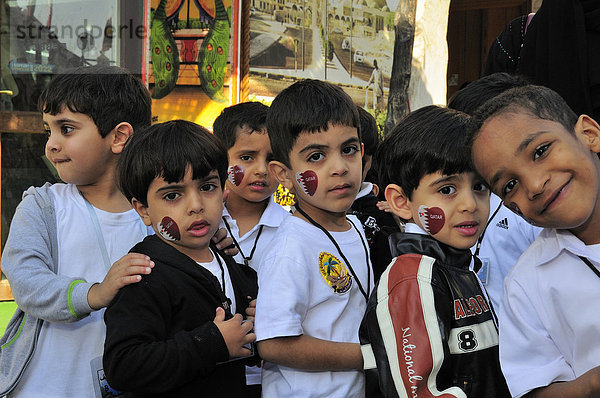 Kindergarten  Ausflug im Souq Waqif  Doha  Katar  Naher Osten