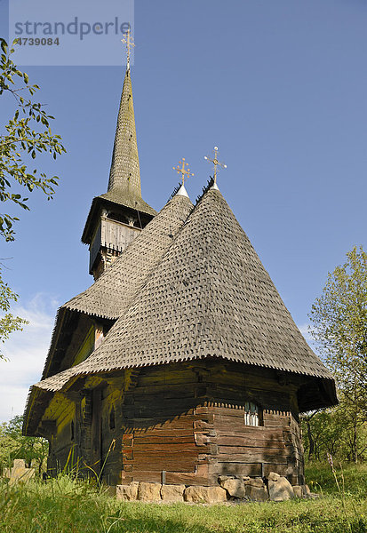 Holzkirche von Barsana  Biserica de lemn  Iza-Tal  Maramures  Rumänien  Europa