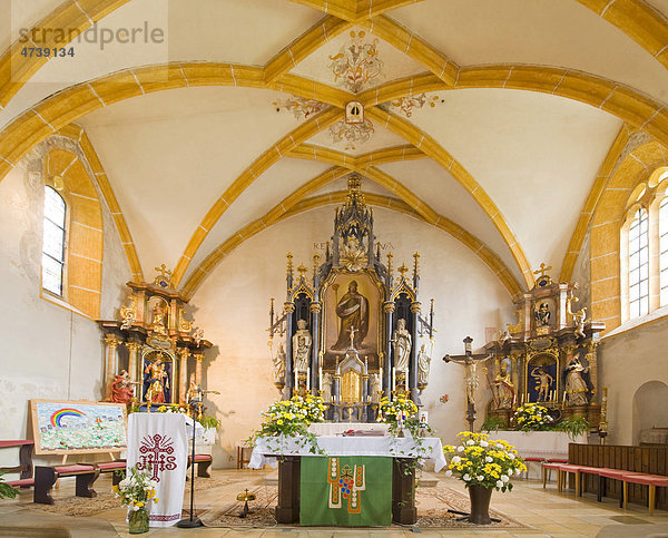 Neugotischer Hochaltar  Pfarrkirche St. Lambert  Bromberg  Bucklige Welt  Niederösterreich  Österreich  Europa