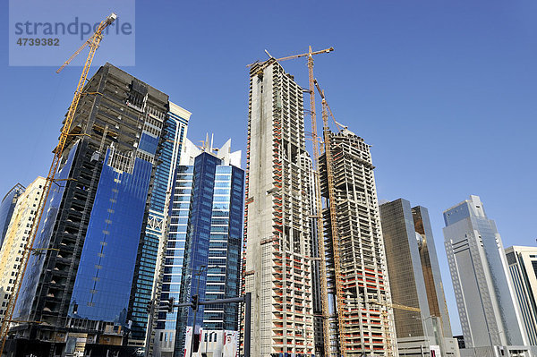 Neubau von Bürogebäuden im Financial District  Doha  Emirat Katar  Qatar  arabische Halbinsel  Persischer Golf  Naher Osten  Asien
