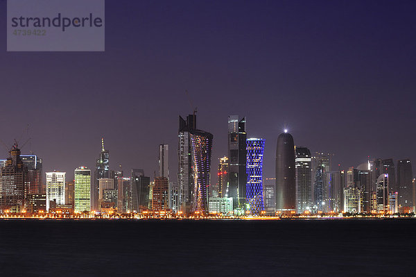 Skyline von Doha  West Bay District  Doha  Emirat Katar  Qatar  arabische Halbinsel  Persischer Golf  Naher Osten  Asien