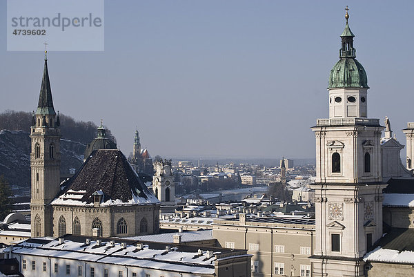 Blick von der Festungsgasse zu Dom und Augustinerkirche  UNESCO Welterbestätte  Salzburg  Österreich  Europa