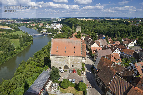 Altstadt mit Neckar und Steinhaus vom Blauen Turm  Bad Wimpfen  Neckartal  Baden-Württemberg  Deutschland  Europa