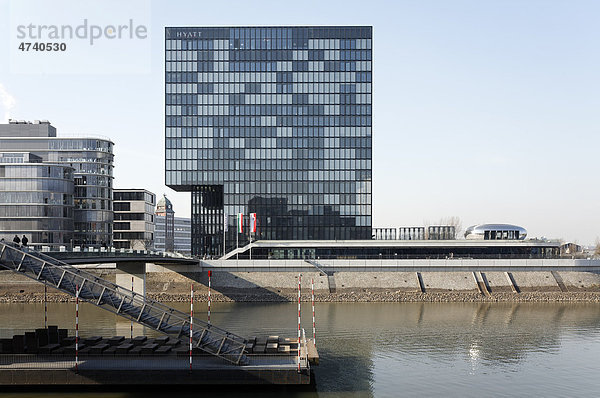 Hafenspitze mit Hotel Hyatt  Medienhafen  Düsseldorf  Nordrhein-Westfalen  Deutschland  Europa