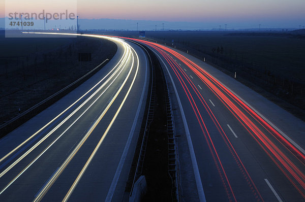 Autobahn A38 bei Leipzig  Sachsen  Deutschland  Europa