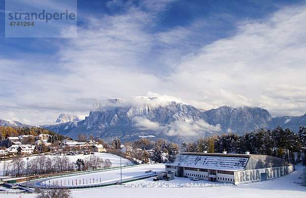 Eisschnelllauf Arena Ritten  Eischnelllaufplatz  Ritten  Südtirol  Italien  Europa