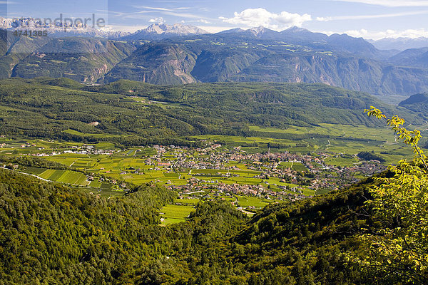 Berglandschaft in Kaltern  Südtirol  Italien  Europa