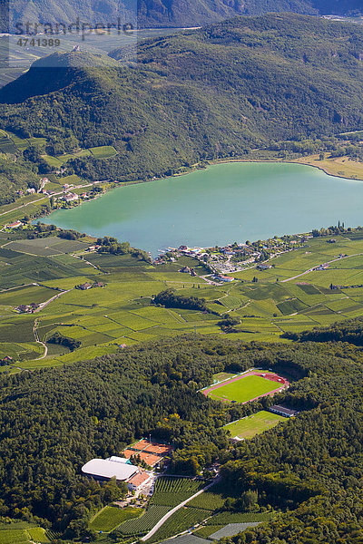 Kalterersee  Kalterer See  von oben  Südtirol  Italien  Europa