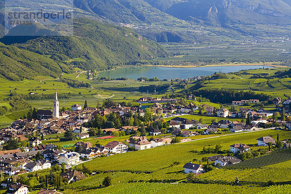 Dorf Kaltern  Südtirol  Italien  Europa