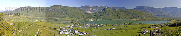 Kalterer See  Kalterersee  Panorama  Südtirol  Italien  Europa