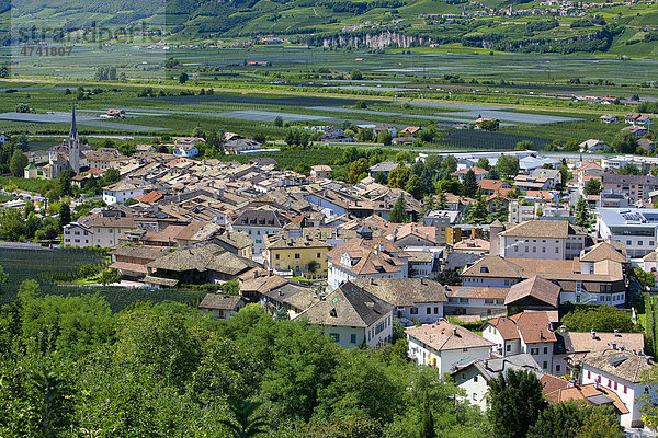 Dorf Salurn  Südtiroler Unterland  Südtirol  Italien  Europa