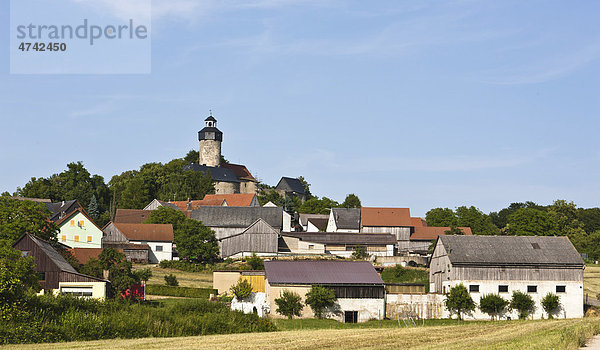 Blick auf Burg Zwernitz  Sanspareil  Oberfranken  Franken  Bayern  Deutschland  Europa