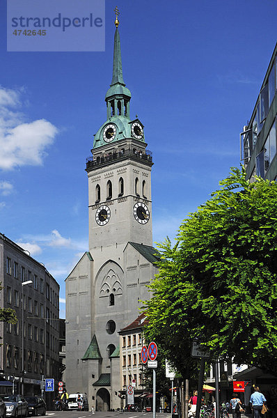 Sankt-Peter-Kirche oder Alter Peter  Rindermarkt 1  München  Bayern  Deutschland  Europa