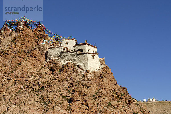 Kloster Chiu Gompa  Gebetsfahnen  Westtibet  Provinz Ngari  Tibet  China  Asien