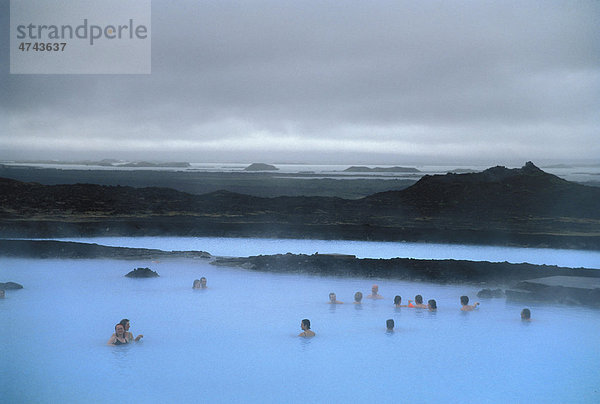 Geothermalbad Jar_bö_in beim M_vatn  Nordisland  Island  Europa