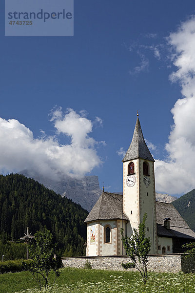 Kirche  Höllensteintal  Dolomiten  Südtirol  Italien  Europa