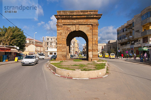 Bab el Tenes  das alte Stadttor  Cherchell  Algerien  Afrika