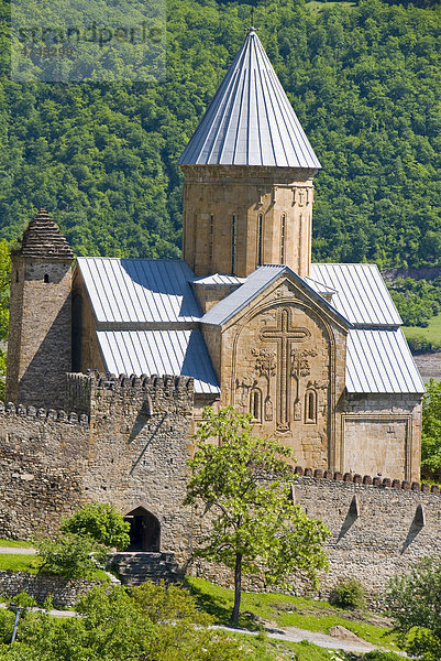 Klosterfestung Ananuri  Georgien  Kaukasus  Vorderasien